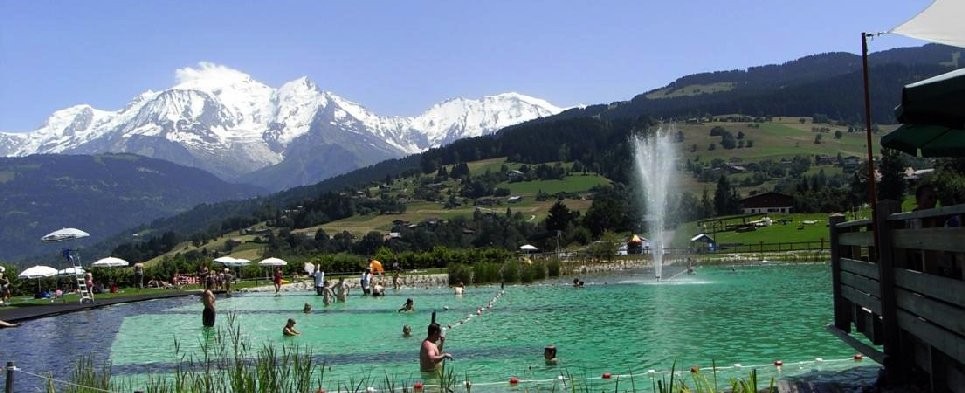Les plaisirs de l'été face au Mont Blanc